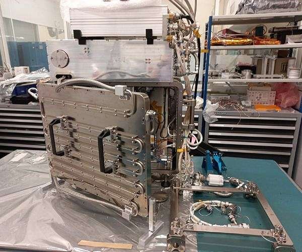 ESA's innovative metal 3D printer arrives on the ISS