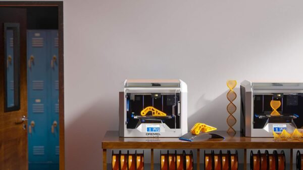 Dremel - 3D40-FLX-01 DigiLab 3D40 Flex 3D Printer with Filament, Flexible Build Plate, Fully Enclosed Housing, Automated 9-Point Leveling, PC & MAC OS, Chromebook, iPad Compatible, Network-Friendly - Image 7